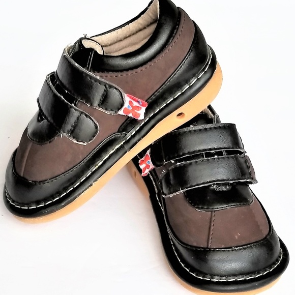Hide & Squeuk Other - Toddler Shoe Boys 6 Leather Suede Hide & Squeuk